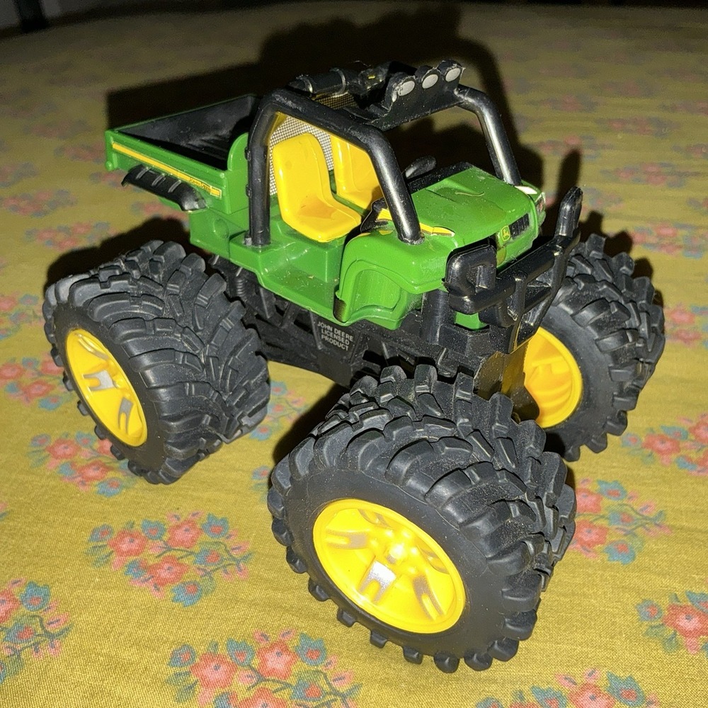 ERTL John Deere Gator 4x4 Monster Rubber Tires Atv‎ Farm